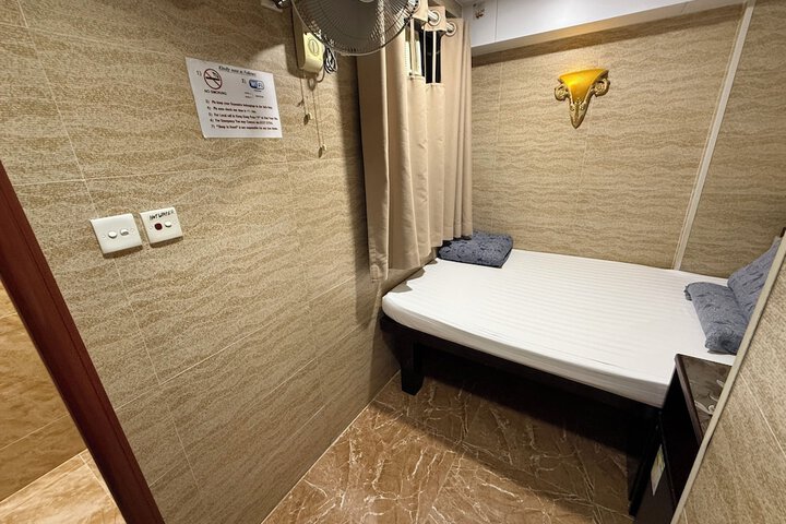 Room 35 of 138