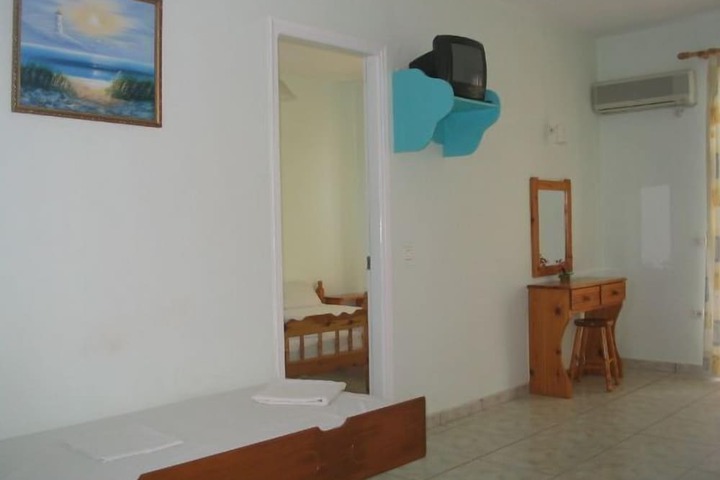 Room 14 of 52