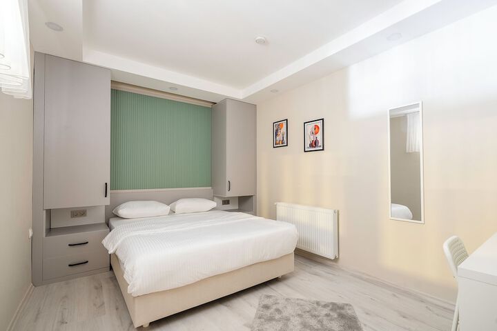 Room 50 of 293