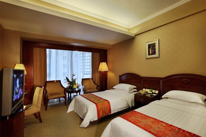 Room 10 of 45