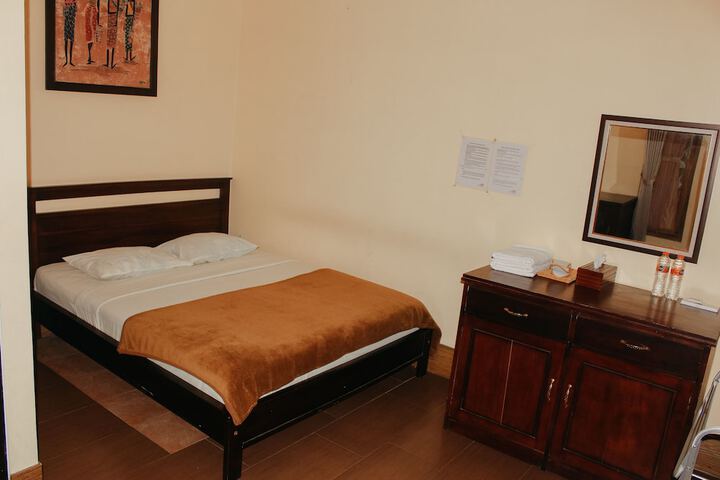 Room 3 of 11