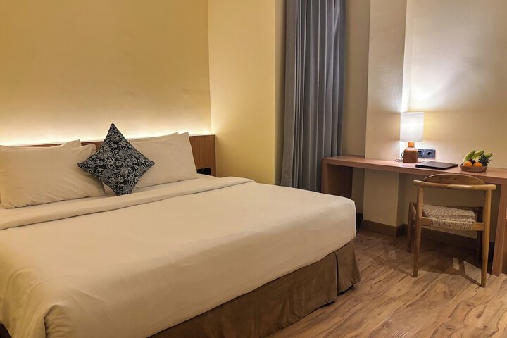 Room 12 of 53