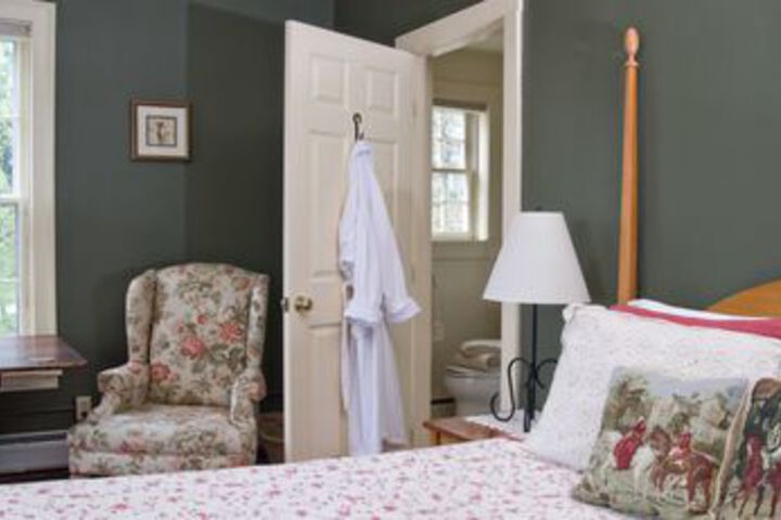 Room 2 of 51