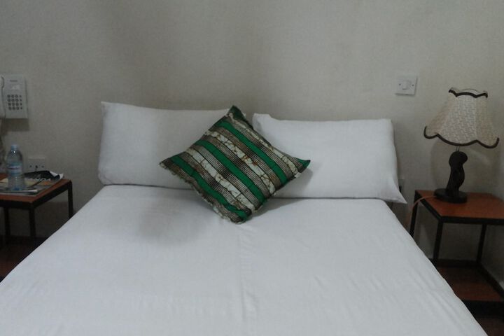 Room 32 of 115