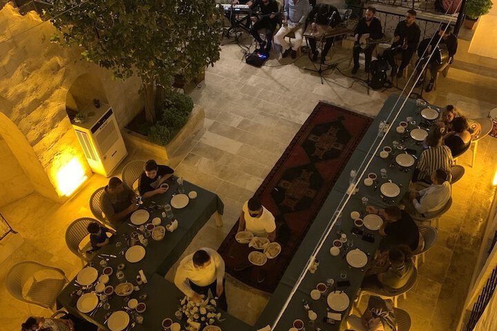 Dining 48 of 85