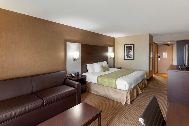 Room 8 of 44