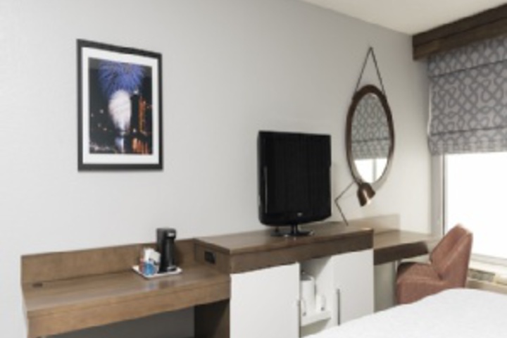 Room 9 of 36