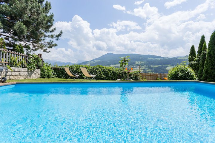 Pool Hotel