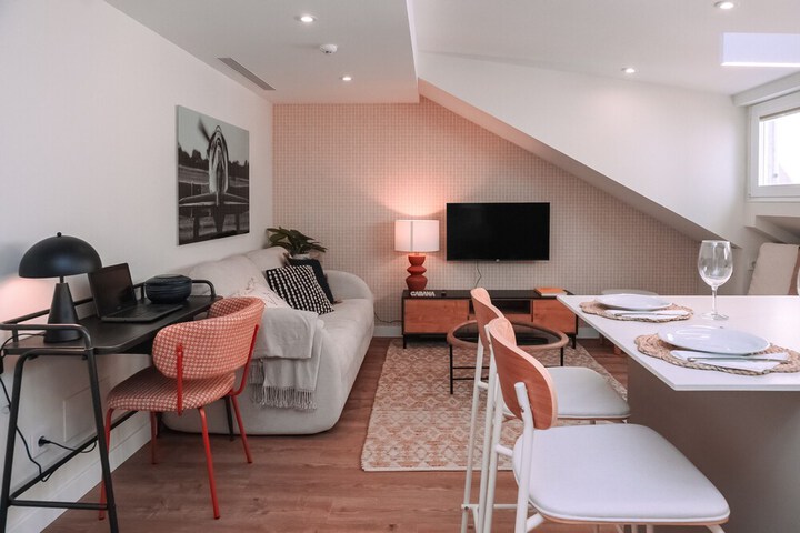 Room 8 of 70