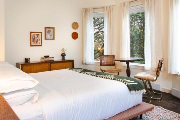 1 King Bed (14 of 65)
