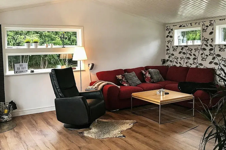 Room 11 of 21