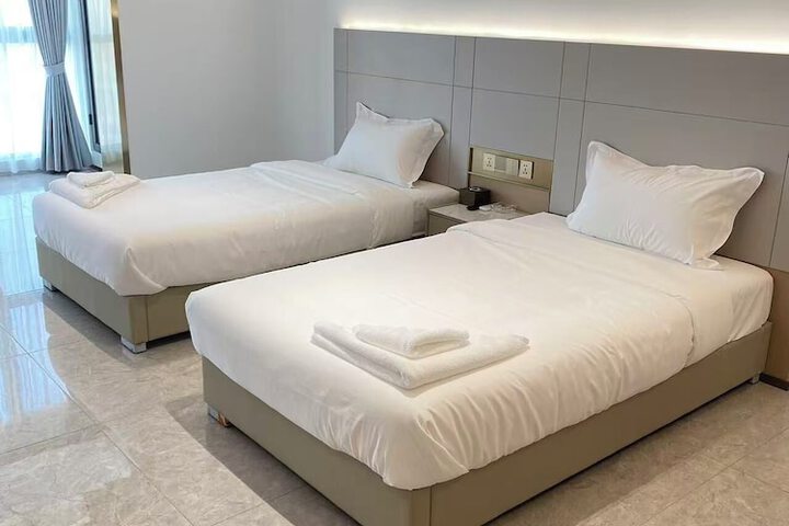 Room 15 of 23