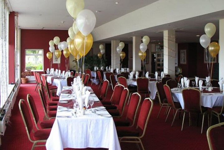 Ballroom/Hall 15 of 20