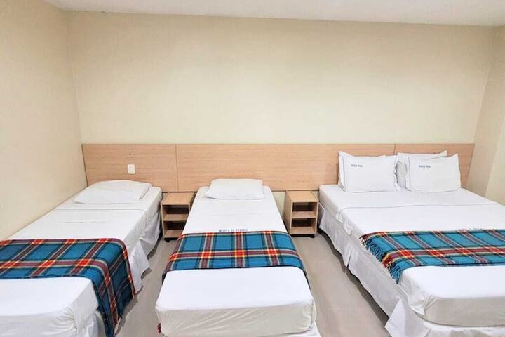 Room 13 of 38