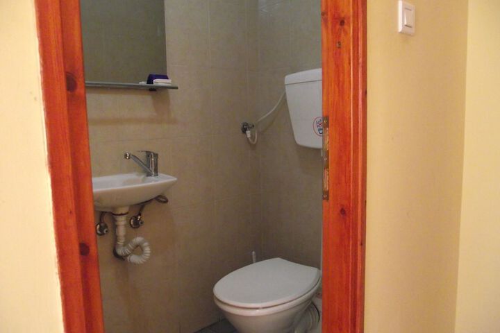 Room 27 of 31