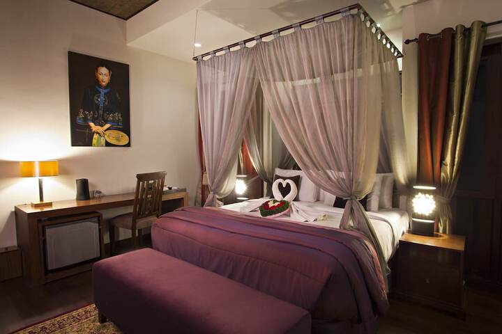 Room 5 of 51