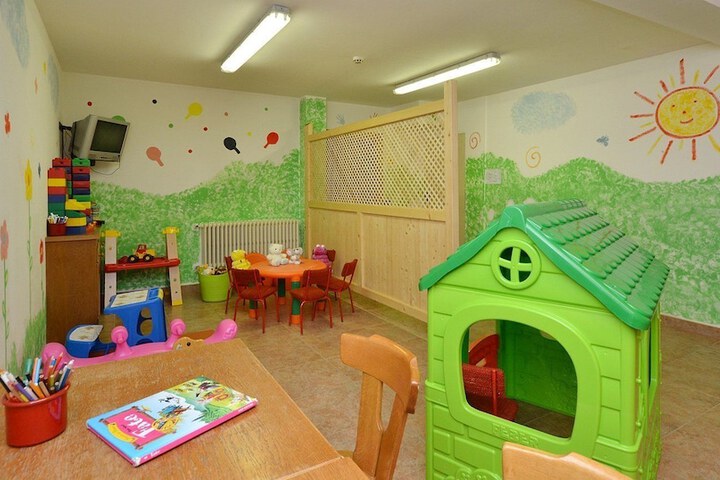 Childrens Activities 13 of 28