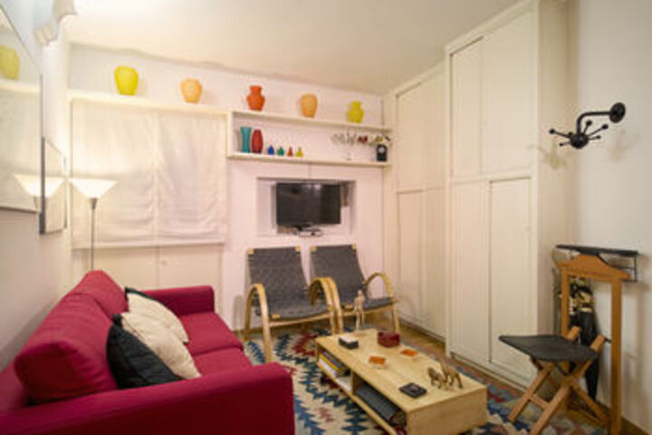 Room 92 of 477