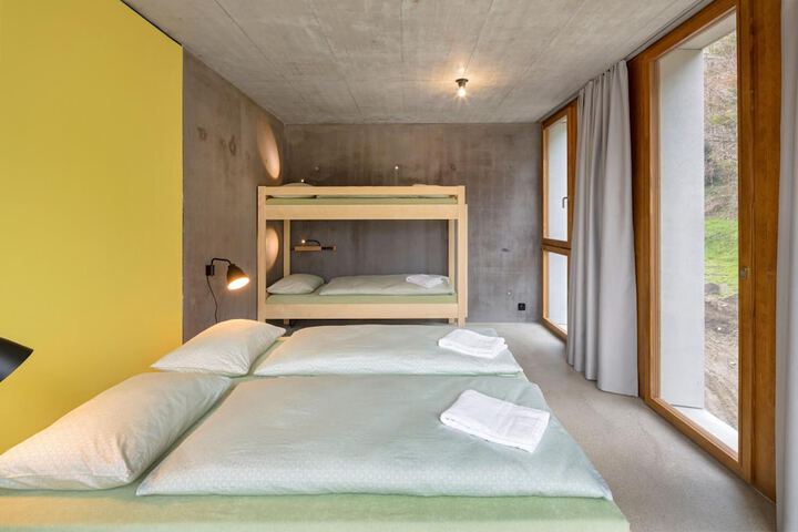 Room 15 of 41