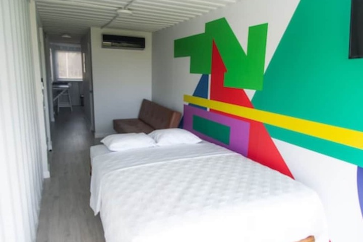Room 3 of 43