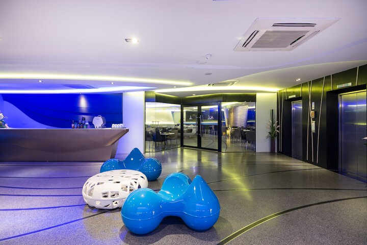 Hotel Interior 6 of 121
