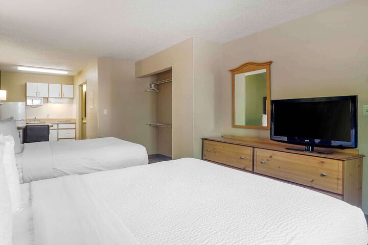 Studio 2 Double Beds (2 of 6)