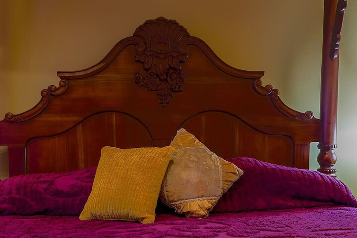 Room 32 of 78
