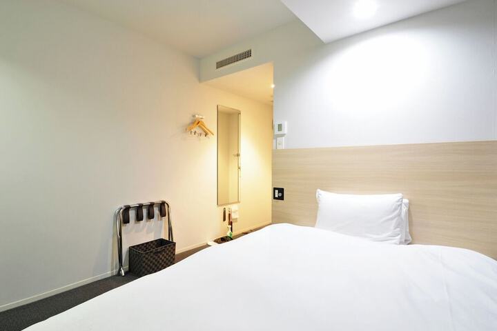Room 5 of 22