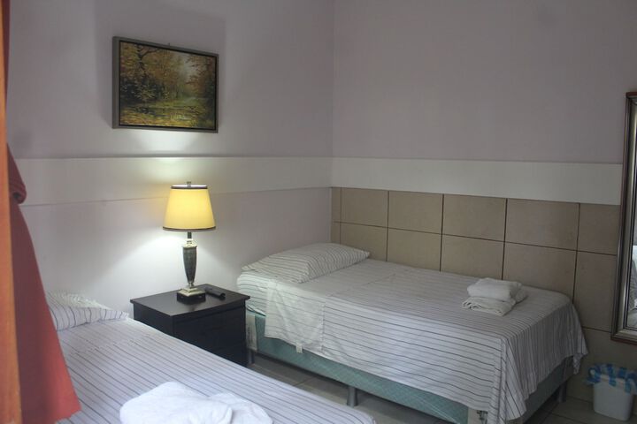 Room 11 of 42