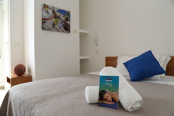 Room 19 of 113