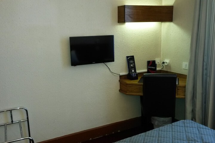 Room 53 of 87