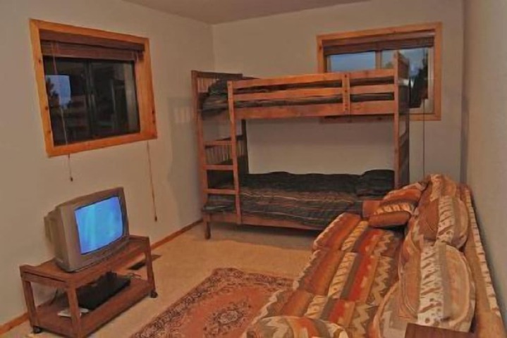 Room 3 of 20