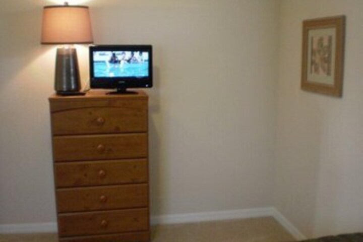 Room 98 of 142
