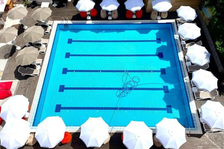 Pool 48 of 62