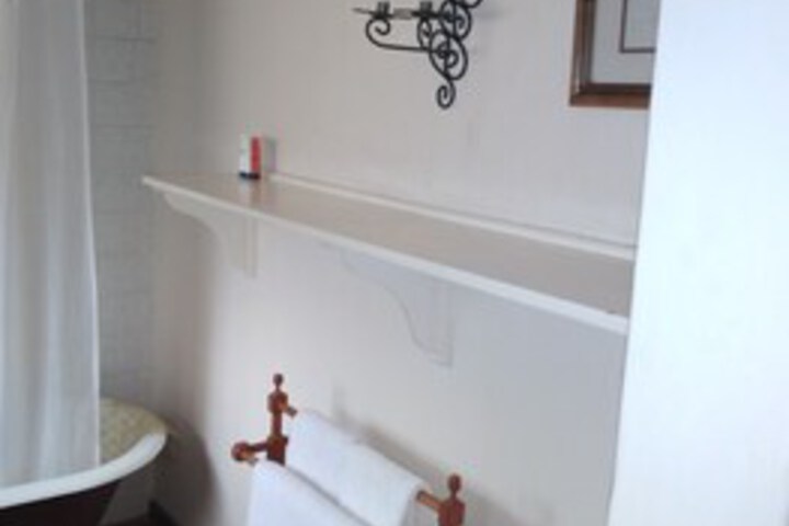 Room 48 of 52