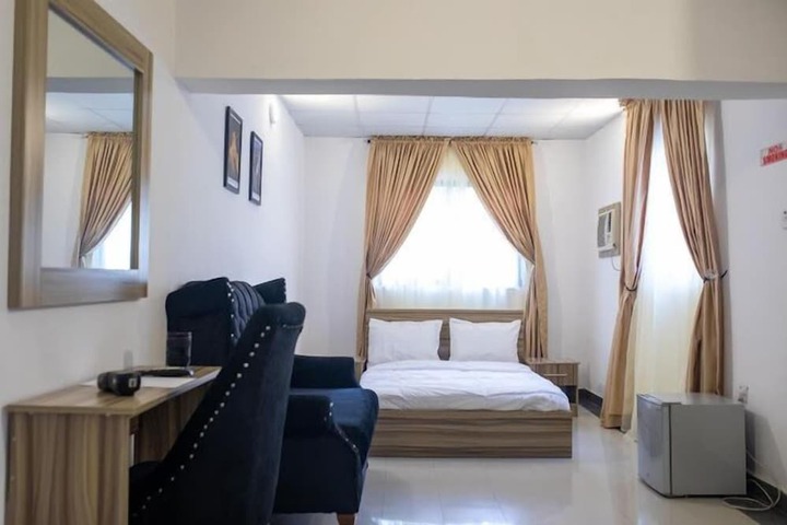 Room 4 of 55