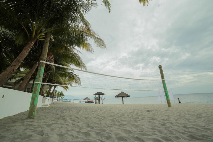 Beach 38 of 54