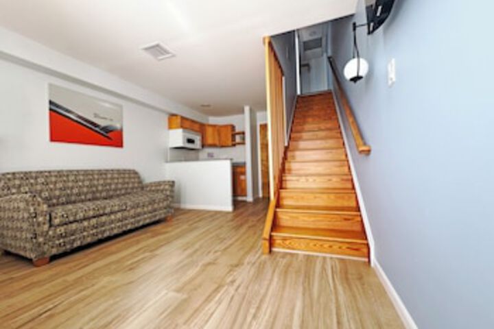 Room 103 of 258