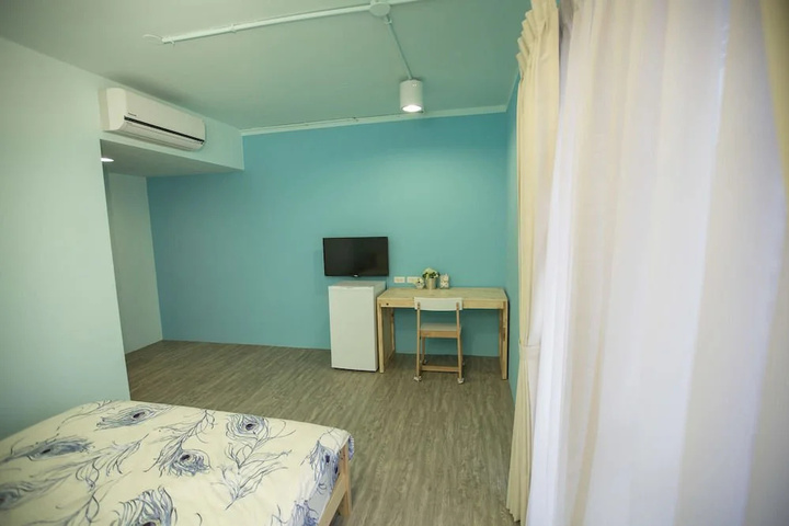 Room 7 of 15