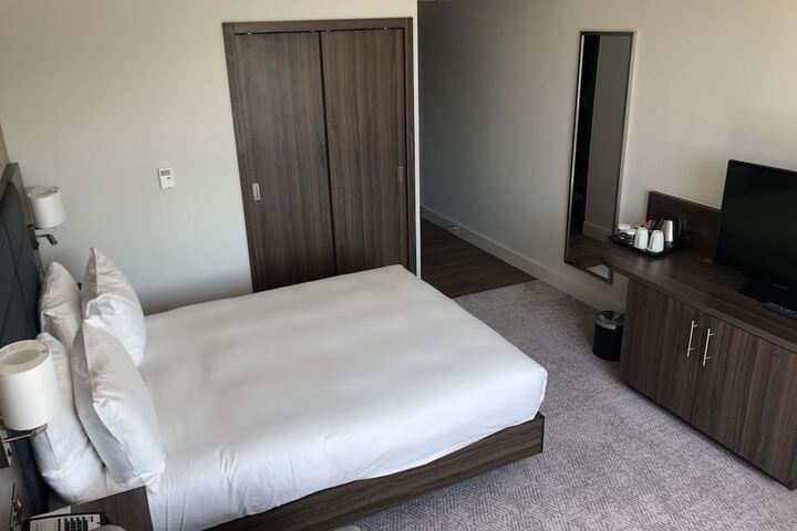 Room 14 of 87