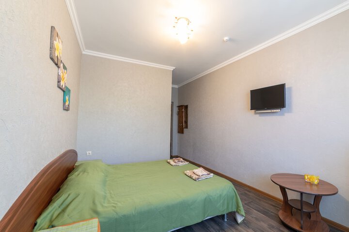 Room 15 of 54