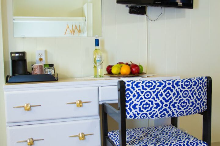 Room 21 of 39