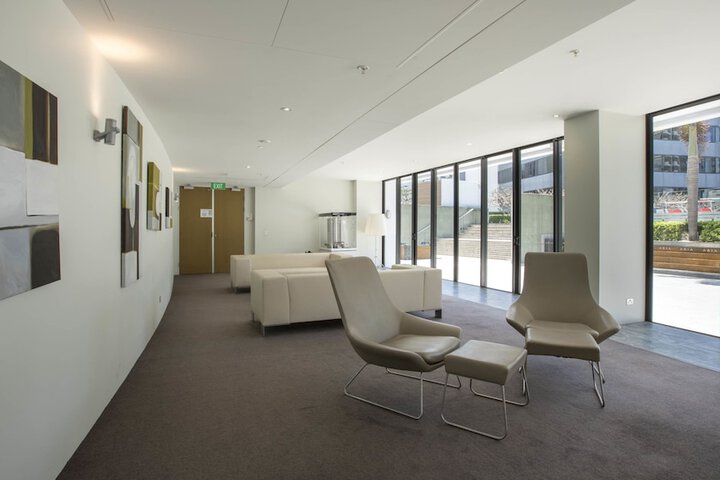 Business Center 292 of 311