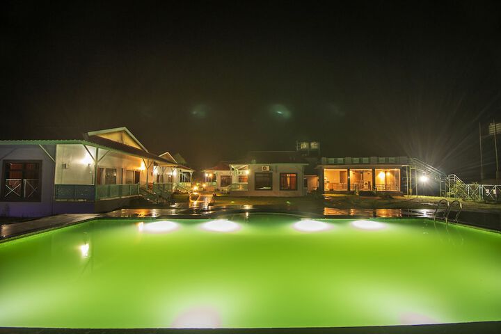 Pool 12 of 34