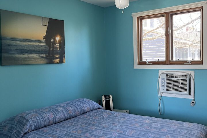Room 9 of 35