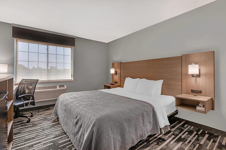 Room 19 of 34