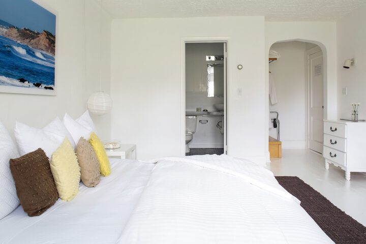 1 King Bed (7 of 7)