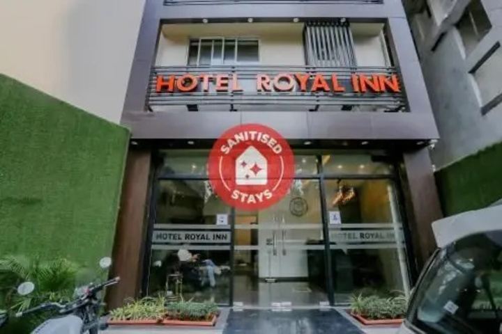 Oyo Townhouse 594 Hotel Royal Inn