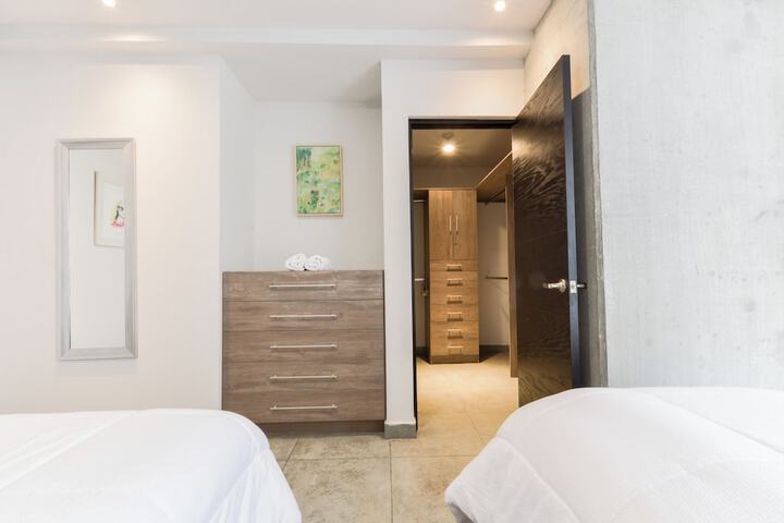 Room 9 of 224