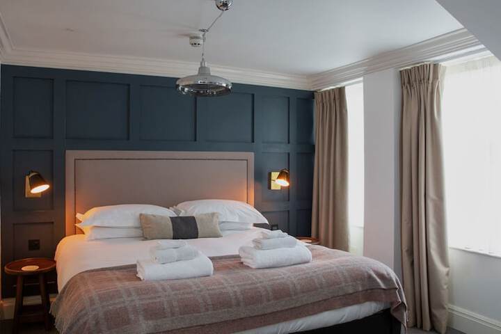 Room 7 of 29